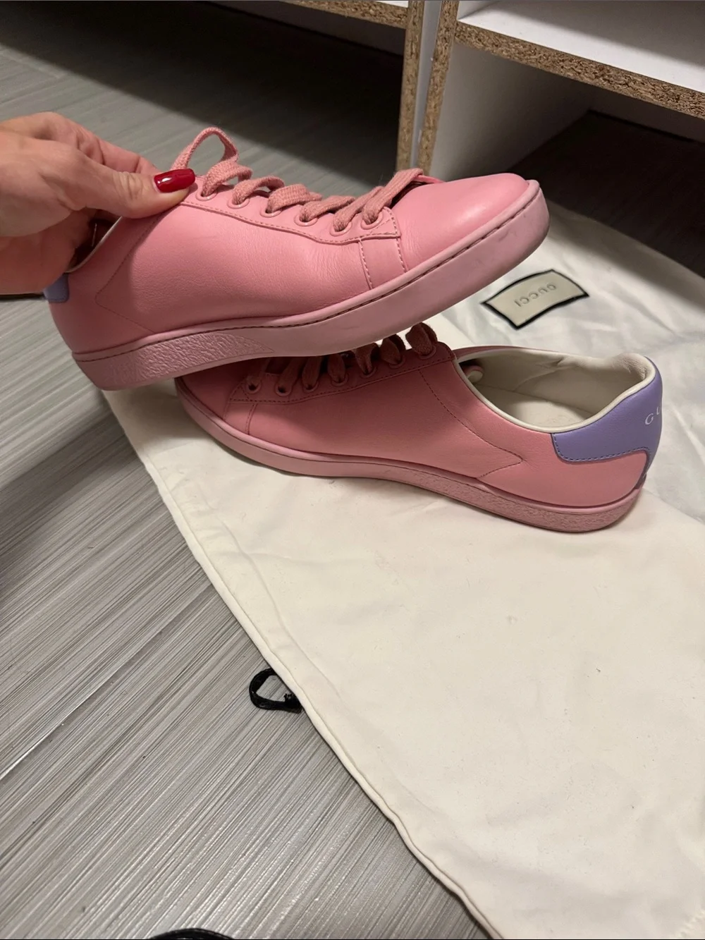 Gucci Pink Leather Low-Top Sneakers with Lavender Heel Tab